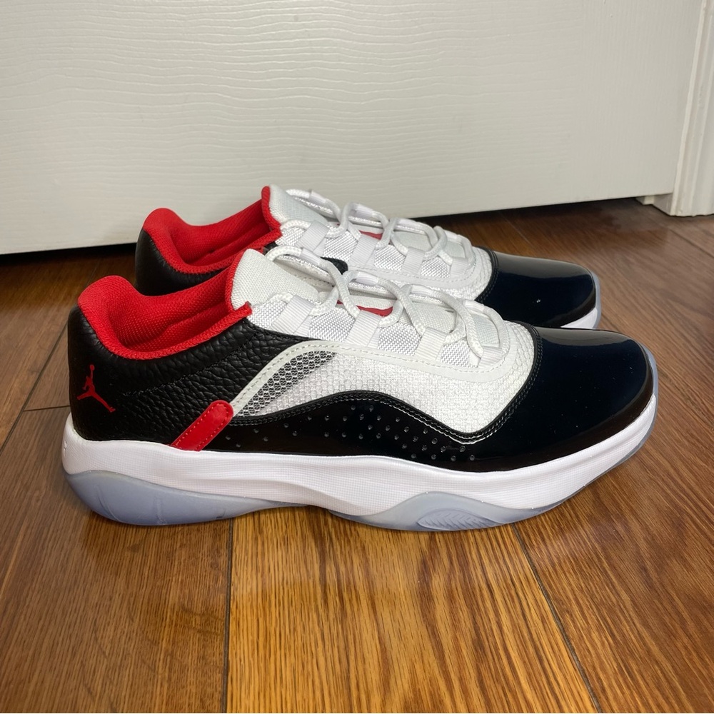 Nike Air Jordan 11 CMFT Low Sneakers